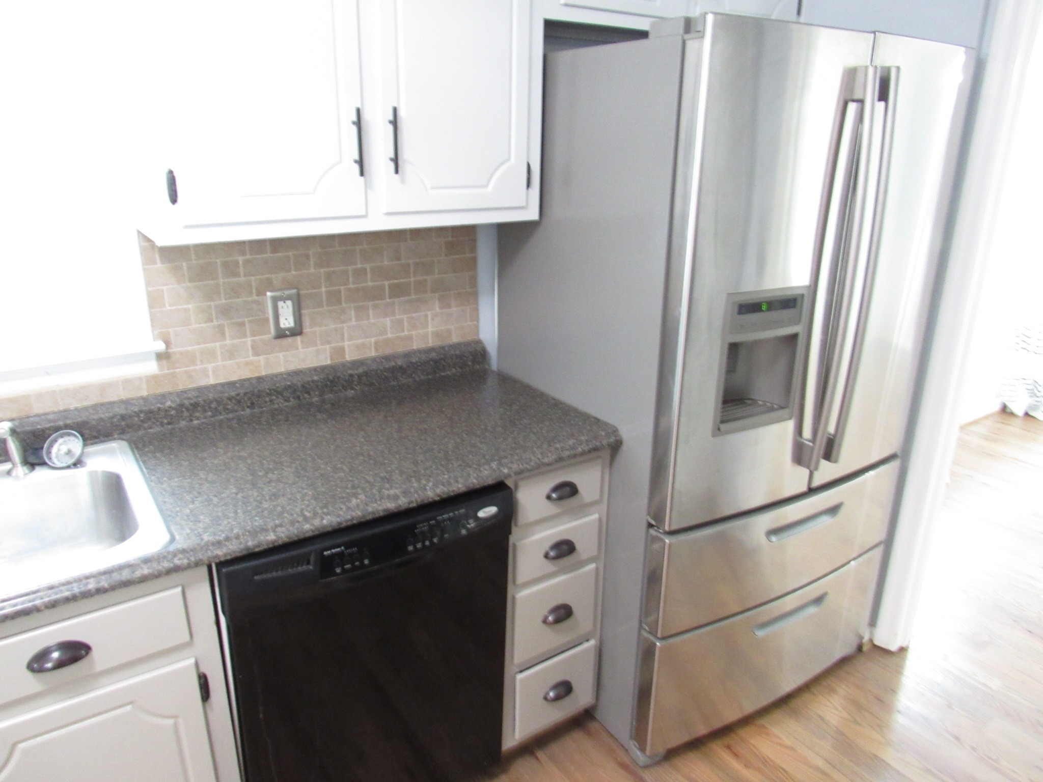 2027 Hidden Cove Road Mount Juliet, TN 37122 - Photo 11 of 25 a kitchen with appliances and cabinets