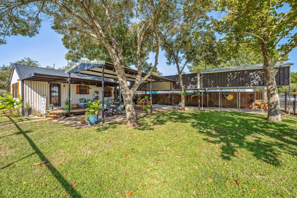 220 Treasure Beach Comanche, TX 76442 - Photo 8 of 39