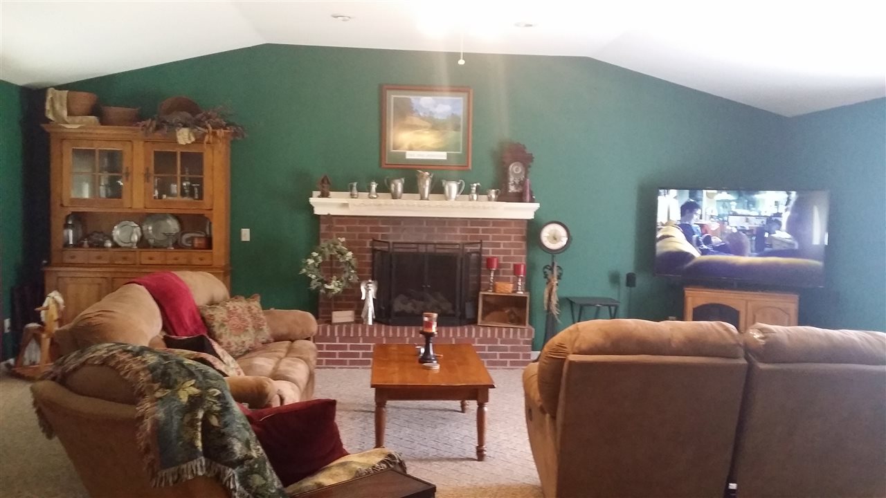 2405 White Ridge Lane Washington, IN 47501 - Photo 4 of 10 Gallery Image 4