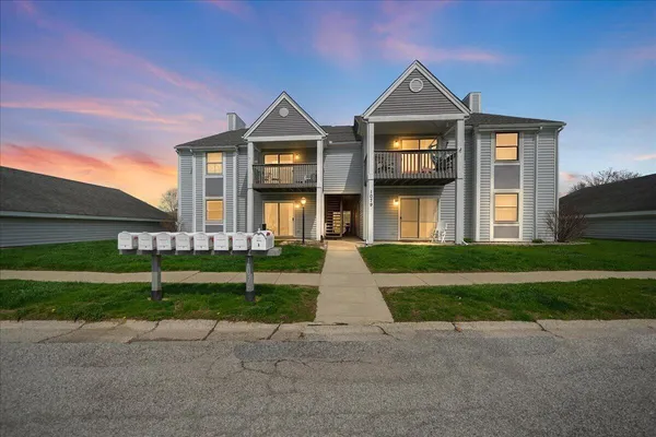 $185,000 | 1079 Millpond Road, Unit B, Valparaiso, IN 46385