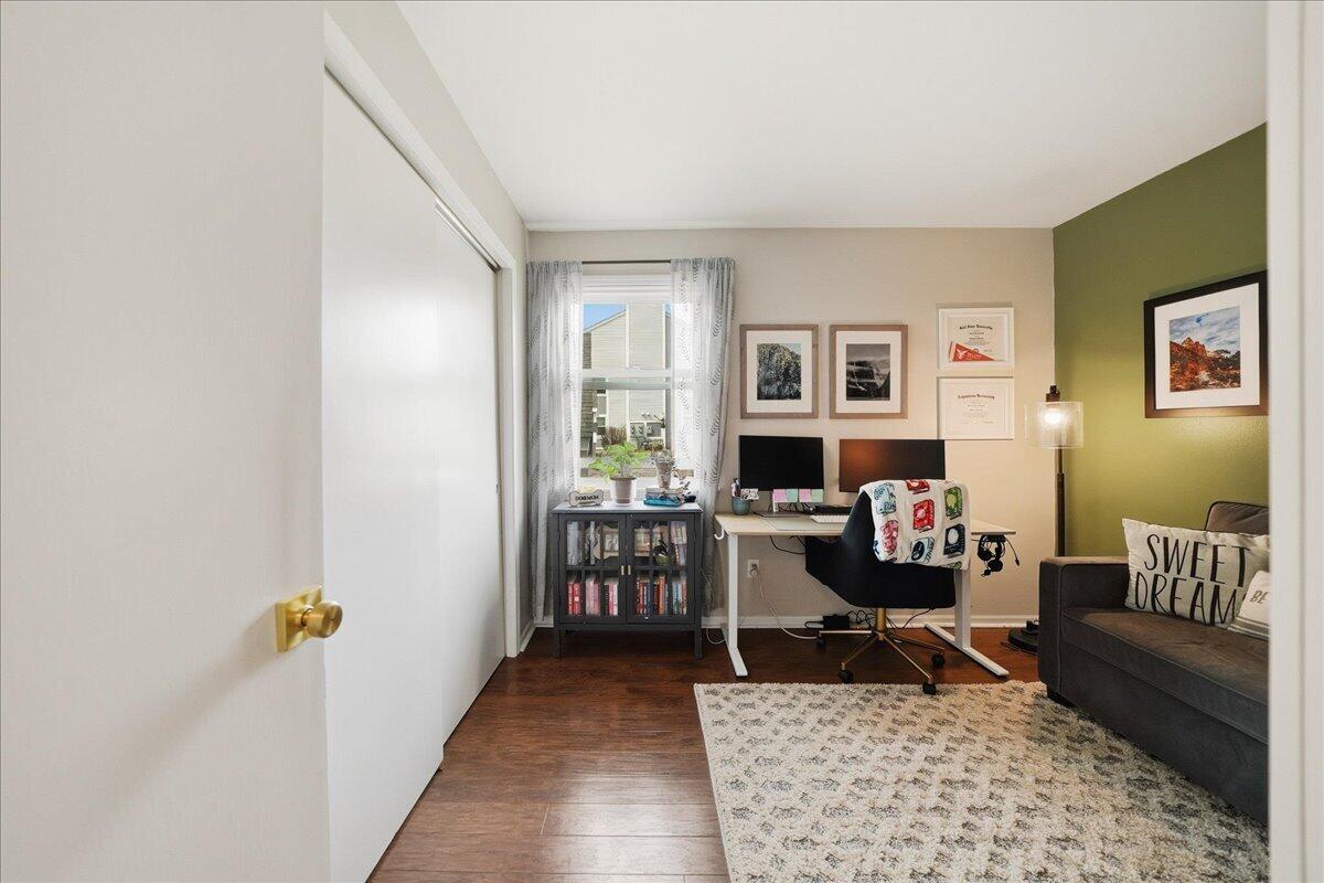 1079 Millpond Road, Unit B Valparaiso, IN 46385 - Photo 14 of 22 1200x800