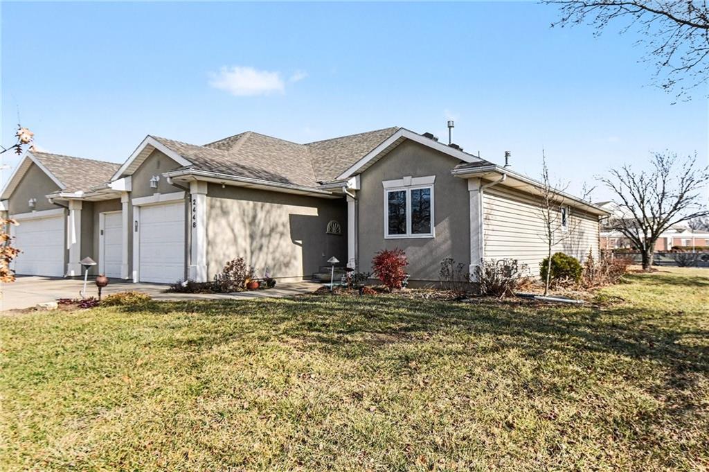 2448 Southwest Golf View Court Topeka, KS 66614 - Photo 3 of 30