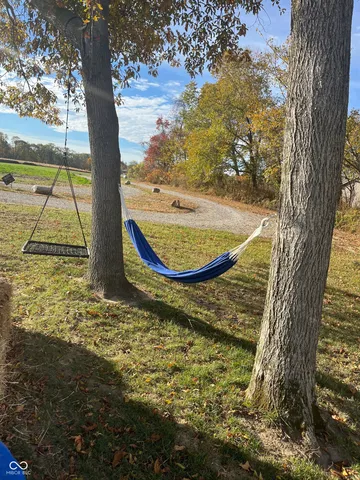 $300,000 | 114 Red Oak Lane, Covington, IN 47932