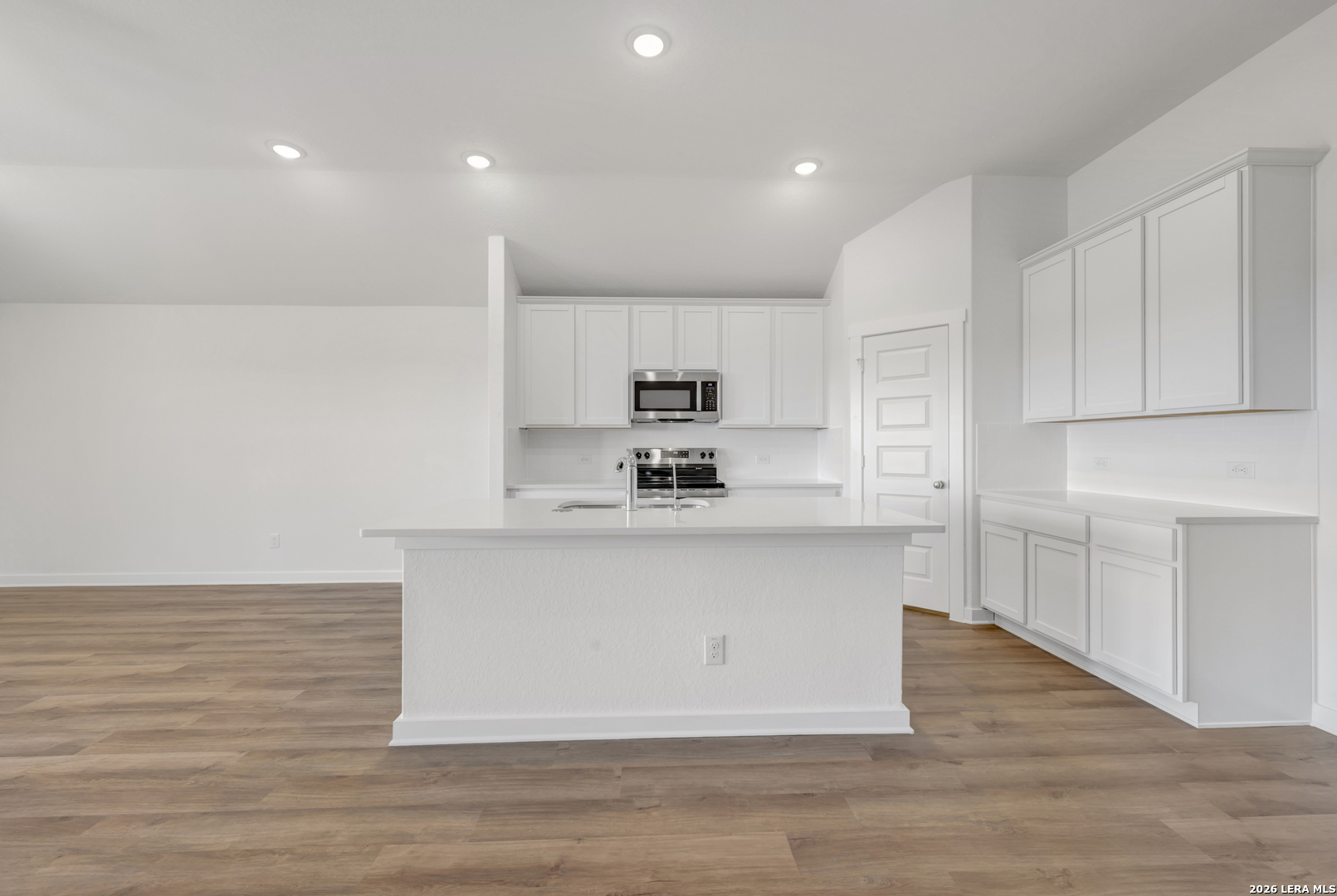 10326 Goodison Drive Converse, TX 78109 - Photo 3 of 55