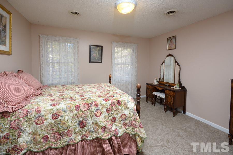 4304 Linden Road Durham, NC 27705 - Photo 19 of 25 Gallery Image 19