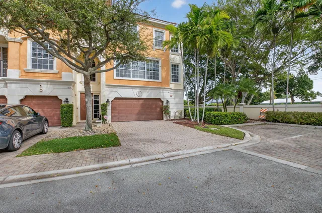 $6,400 | 667 Northeast Trieste Lane, Boca Raton, FL 33487