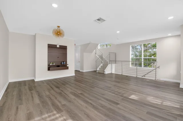 $6,400 | 667 Northeast Trieste Lane, Boca Raton, FL 33487