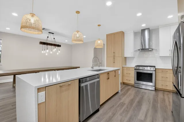 $6,400 | 667 Northeast Trieste Lane, Boca Raton, FL 33487