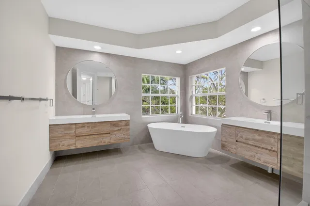 $6,400 | 667 Northeast Trieste Lane, Boca Raton, FL 33487