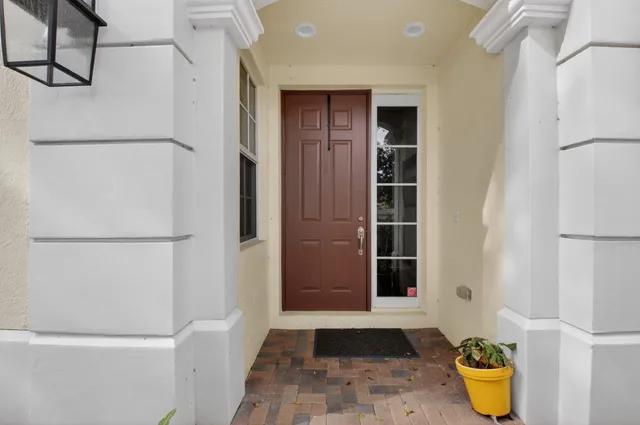 $6,400 | 667 Northeast Trieste Lane, Boca Raton, FL 33487