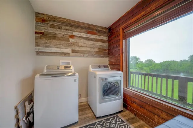 $780,000 | 43 901st Road, Clinton, MO 64735