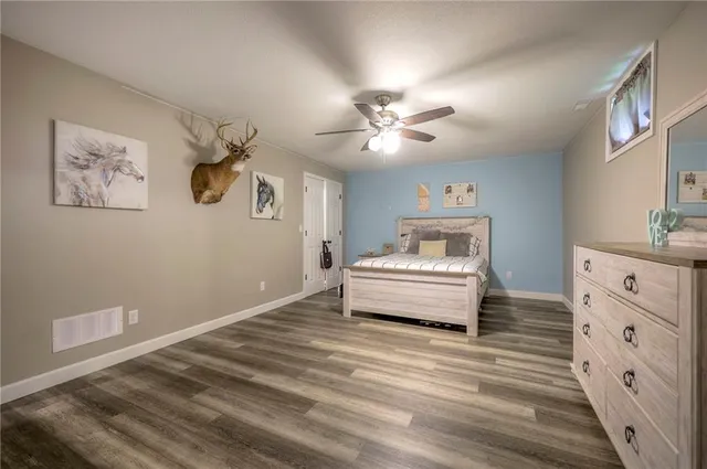 $780,000 | 43 901st Road, Clinton, MO 64735