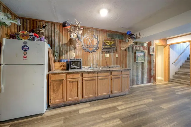 $780,000 | 43 901st Road, Clinton, MO 64735