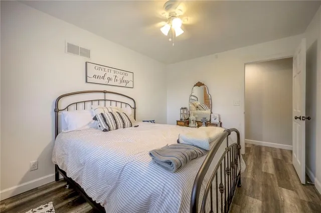 $780,000 | 43 901st Road, Clinton, MO 64735