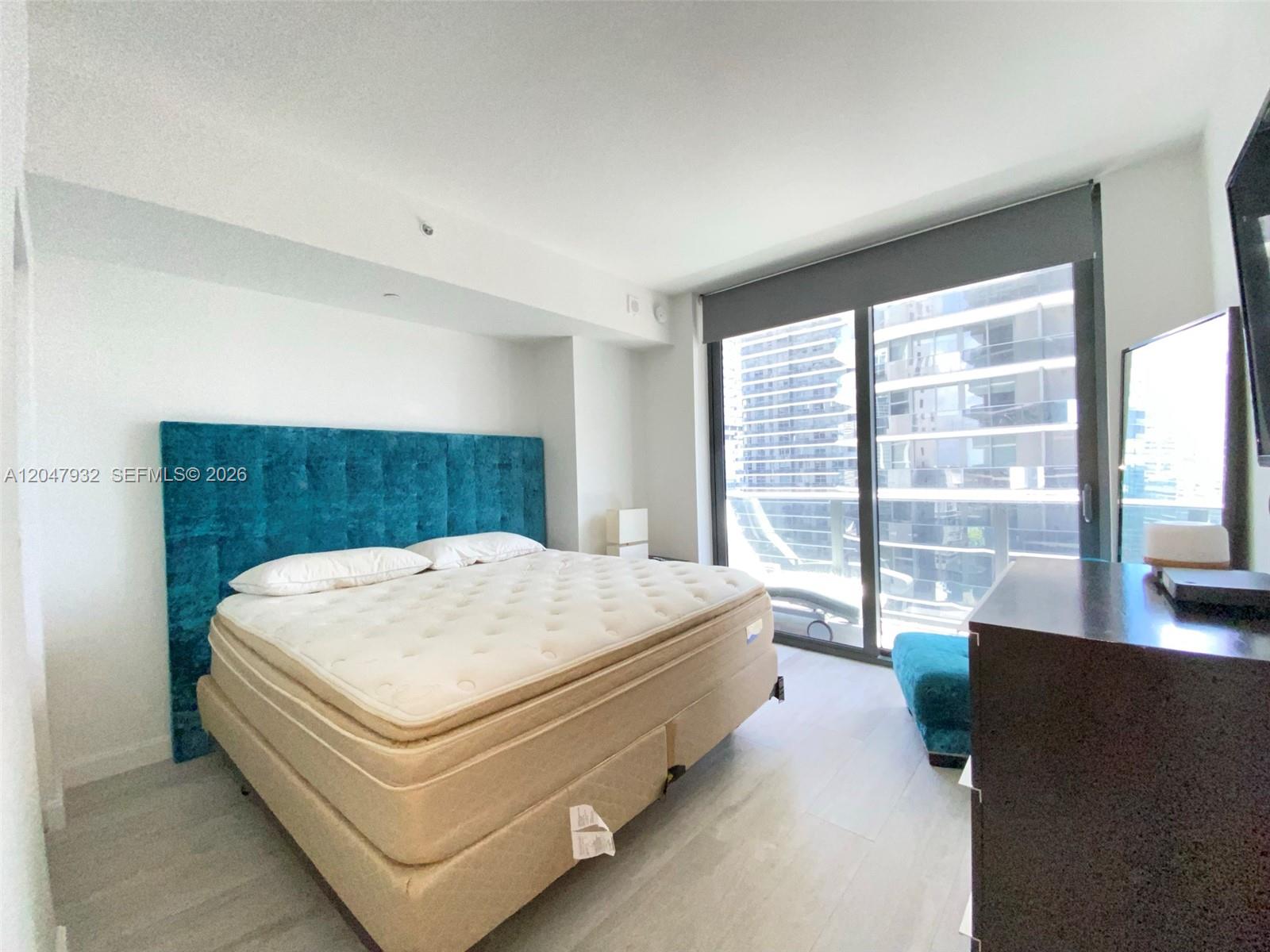 55 Southwest 9th Street, Unit 2102 Miami, FL 33130 - Photo 7 of 29