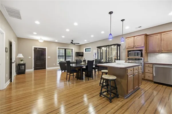 $1,150,000 | 5763 West 335th Street, Louisburg, KS 66053