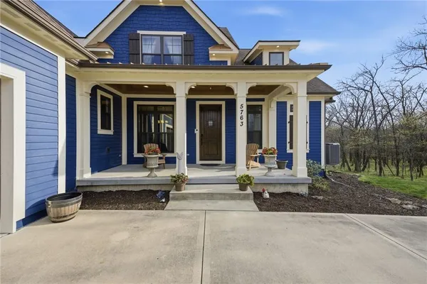 $1,150,000 | 5763 West 335th Street, Louisburg, KS 66053