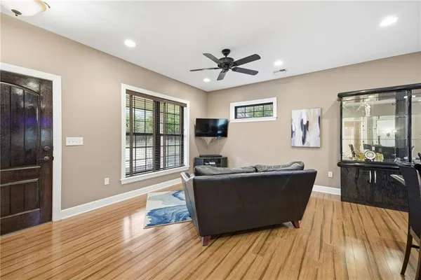 $1,150,000 | 5763 West 335th Street, Louisburg, KS 66053