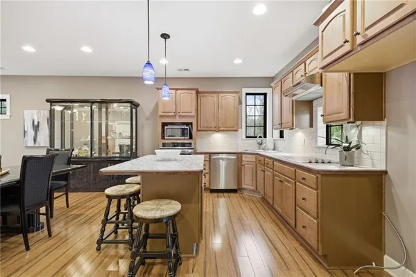 $1,150,000 | 5763 West 335th Street, Louisburg, KS 66053