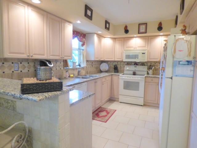 122 Southwest 7th Avenue Boca Raton, FL 33486 - Photo 12 of 54 P1000933