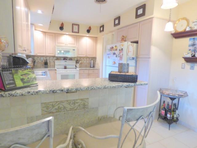 122 Southwest 7th Avenue Boca Raton, FL 33486 - Photo 18 of 54 P1000942