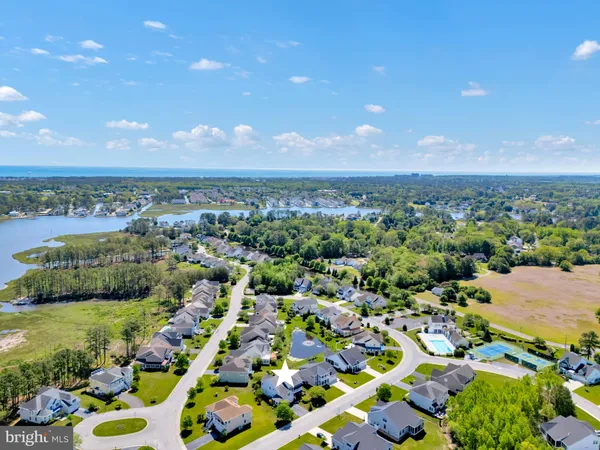 $879,900 | 30923 Sea Breeze Lane, Ocean View, DE 19970