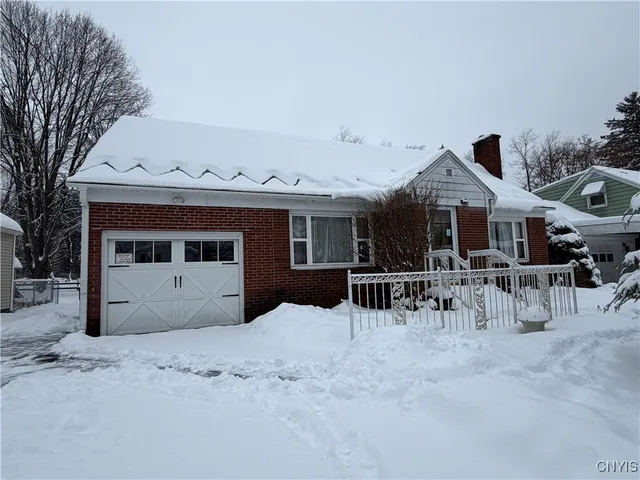 $250,000 | 106 Church Parkway, Cicero, NY 13212