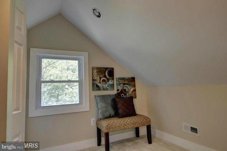 3230 Dashiell Road Falls Church, VA 22042 - Photo 11 of 20 Bedroom (Master)