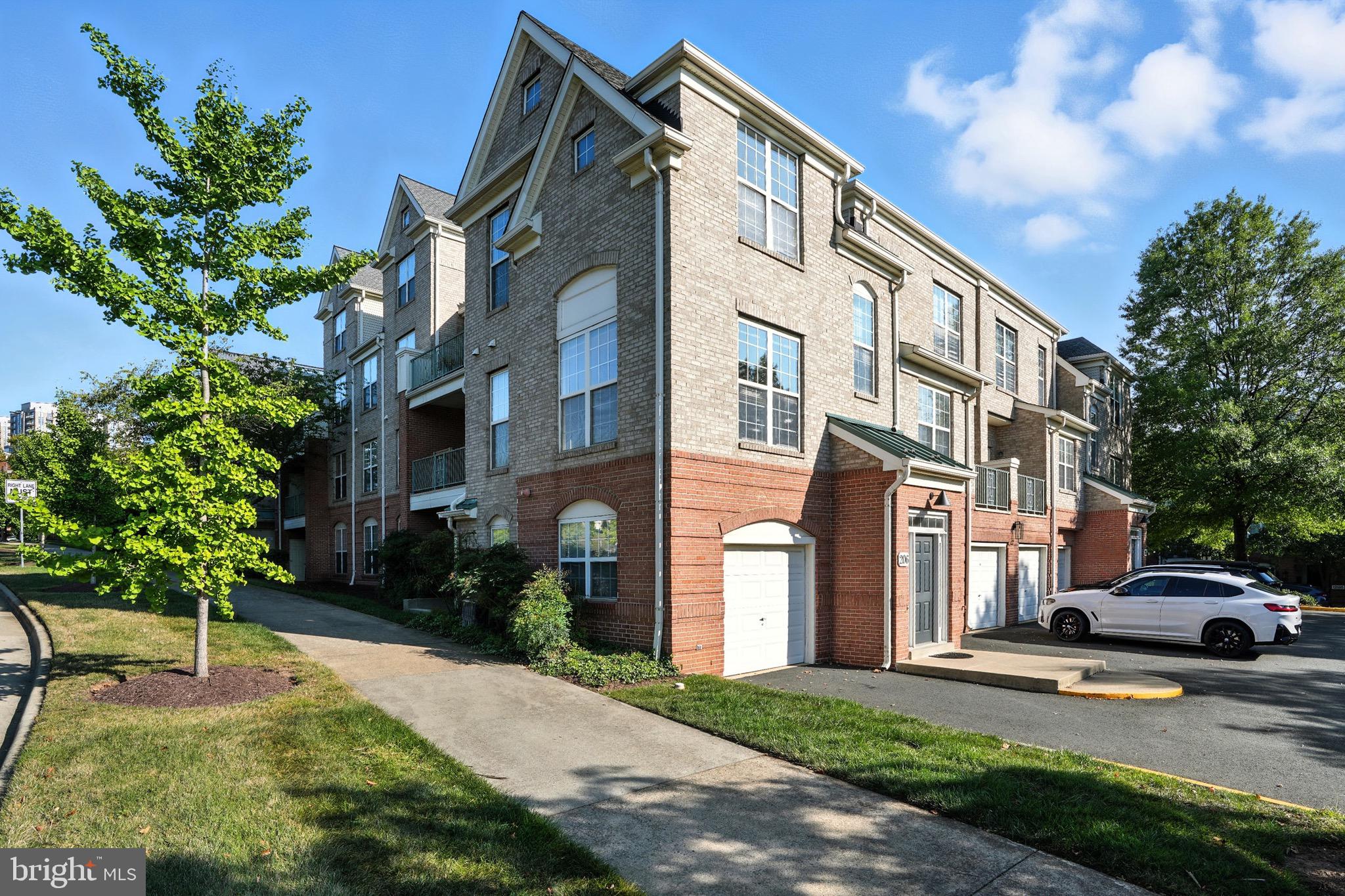 12180 Abington Hall Place, Unit 206 Reston, VA 20190 - Photo 2 of 34
