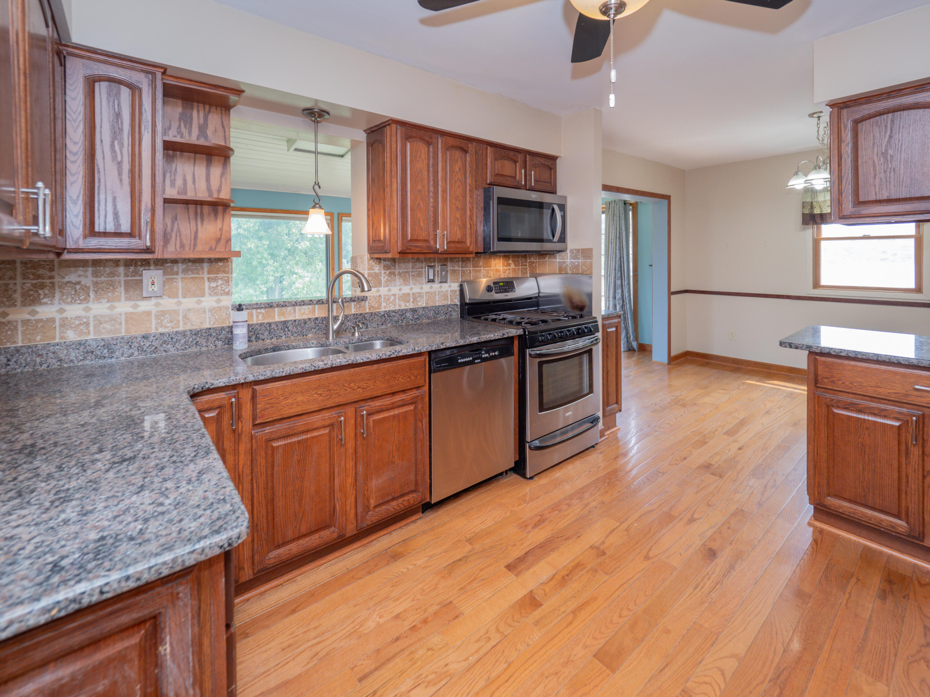 4274 Burgess Road Pinckney, MI 48169 - Photo 13 of 41 4274 Burgess Rd-110