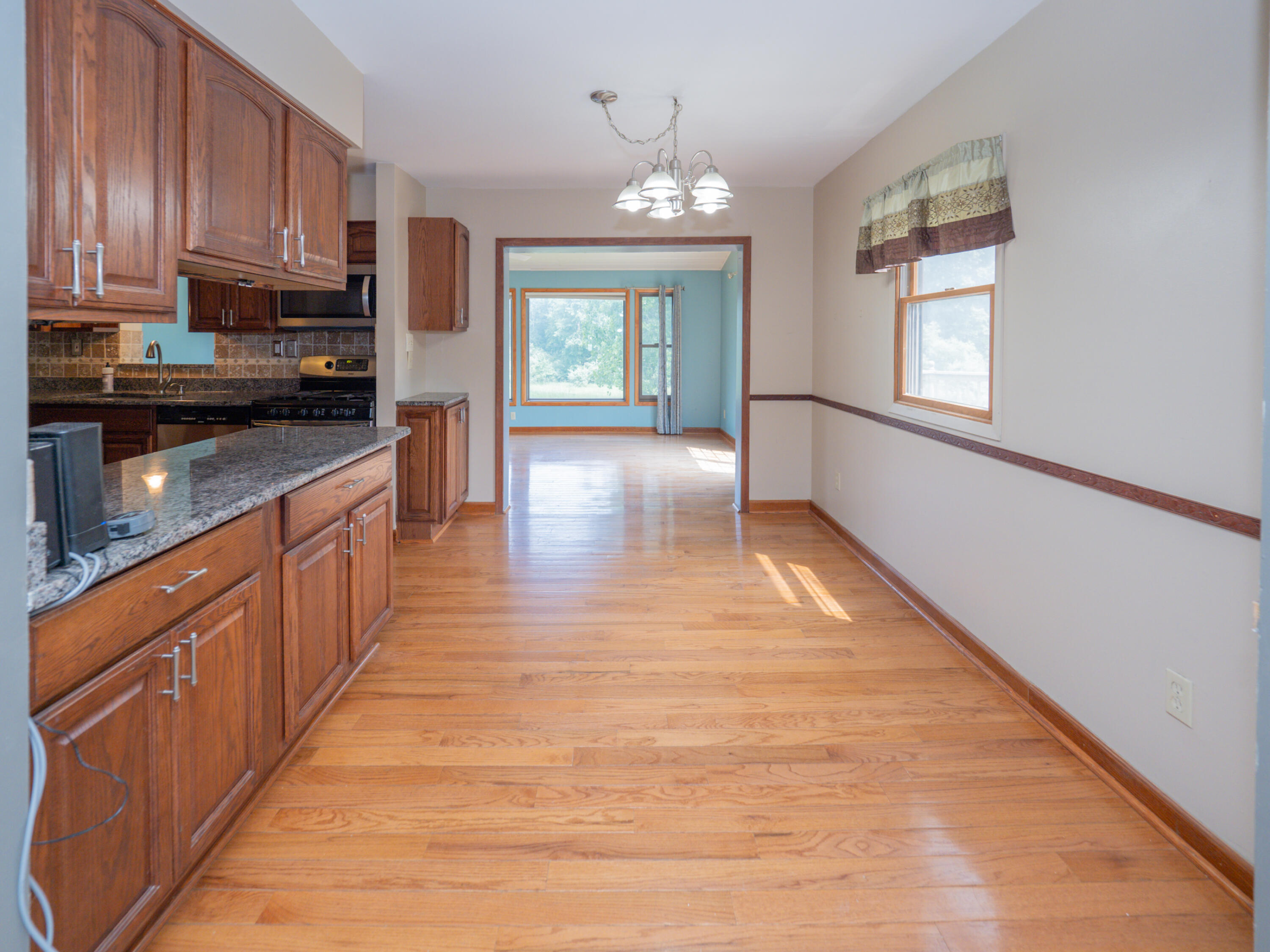 4274 Burgess Road Pinckney, MI 48169 - Photo 14 of 41 4274 Burgess Rd-106