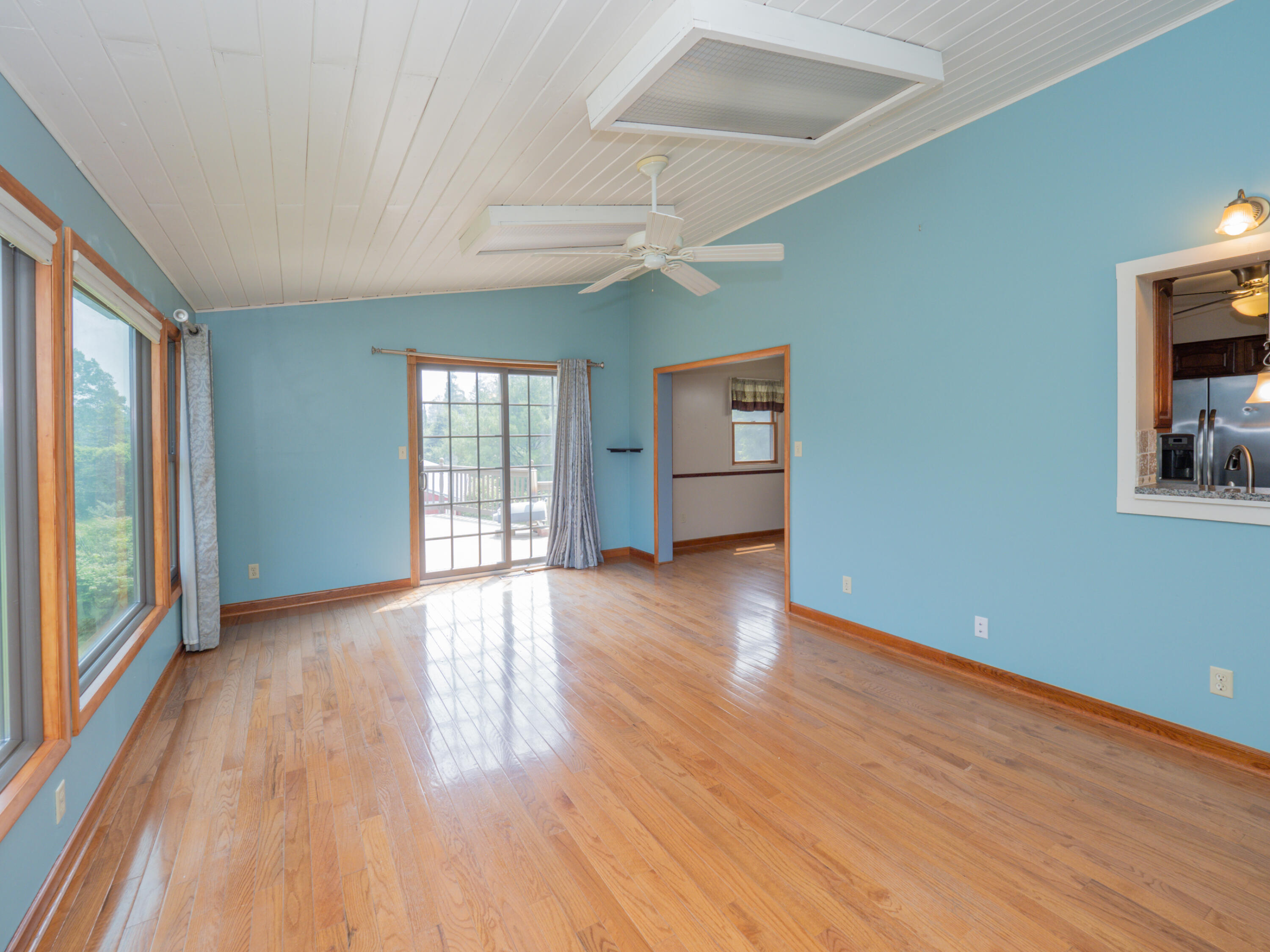 4274 Burgess Road Pinckney, MI 48169 - Photo 16 of 41 4274 Burgess Rd-114