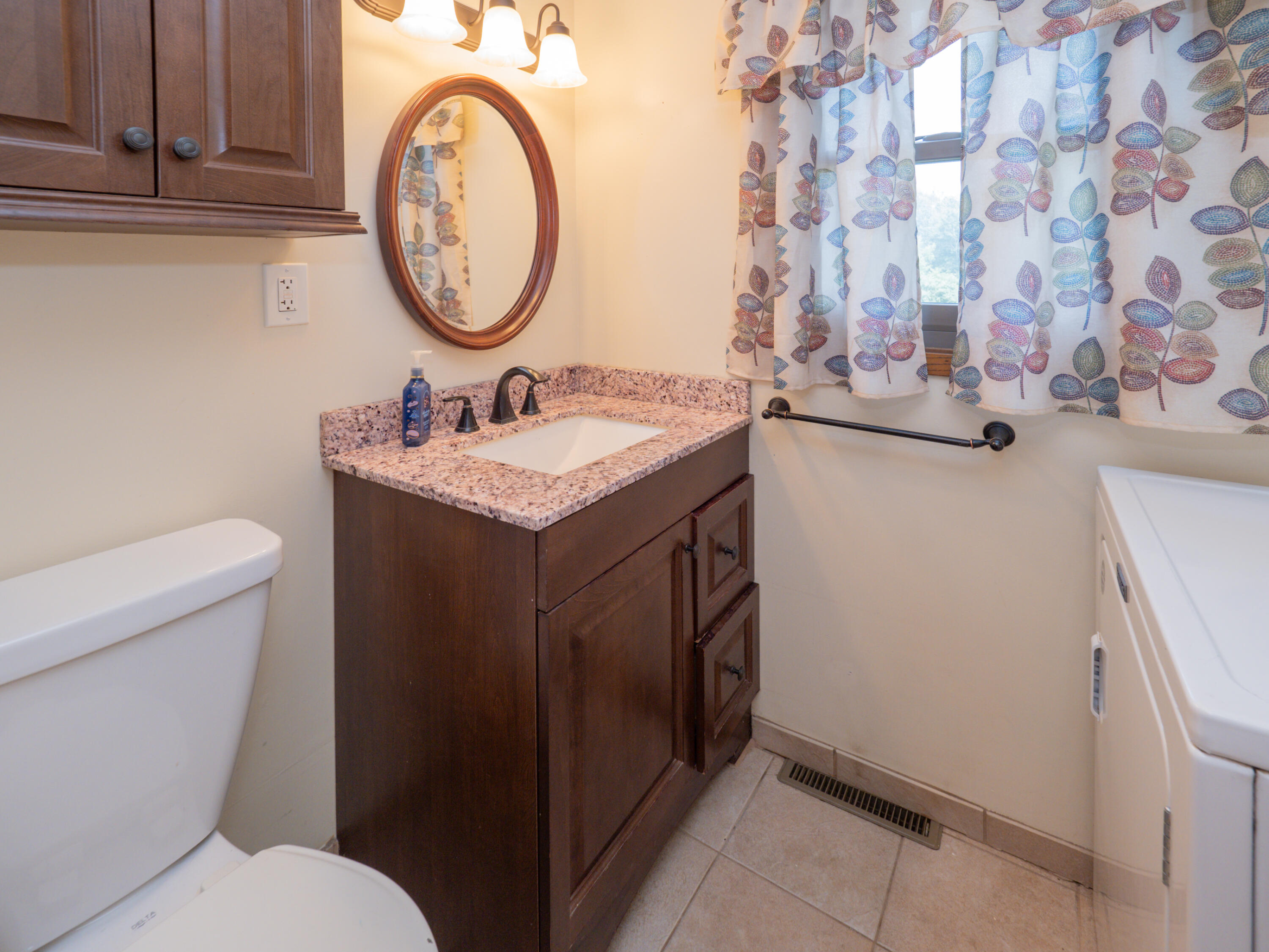 4274 Burgess Road Pinckney, MI 48169 - Photo 20 of 41 4274 Burgess Rd-115