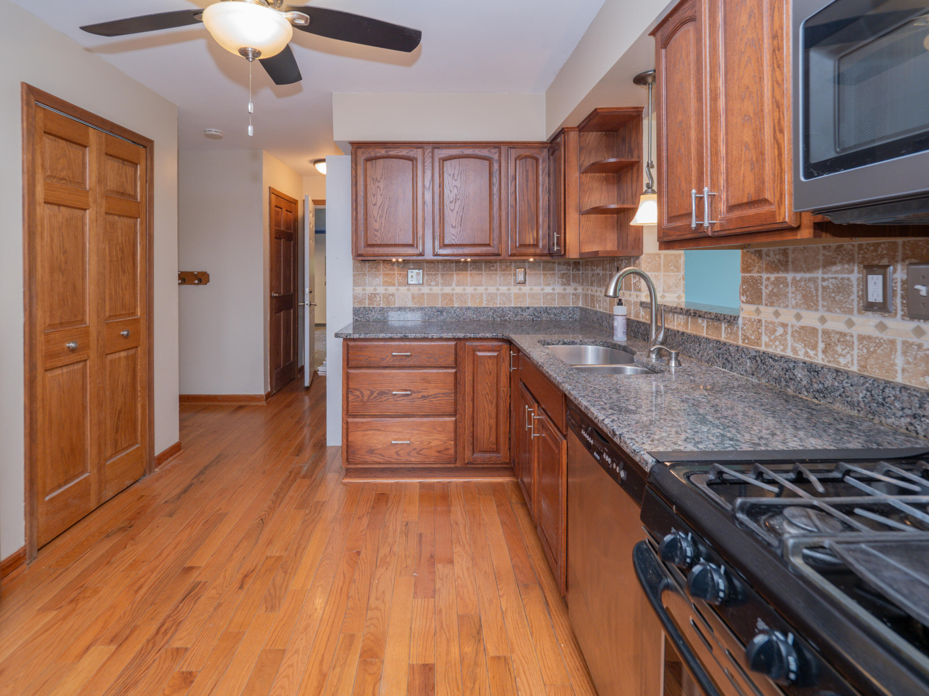 4274 Burgess Road Pinckney, MI 48169 - Photo 10 of 41 4274 Burgess Rd-112