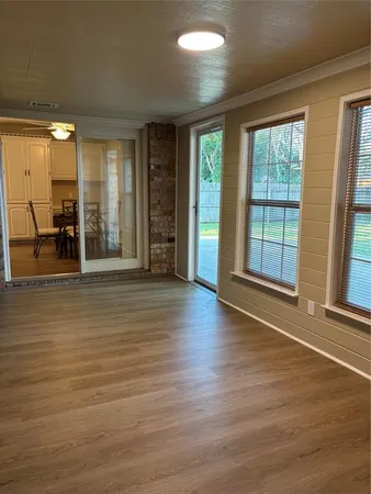 $2,550 | 1208 Red Bird Lane, Granbury, TX 76048