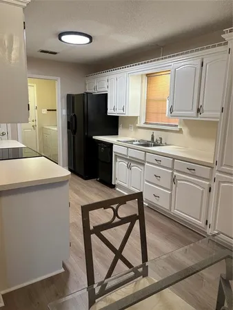 $2,550 | 1208 Red Bird Lane, Granbury, TX 76048