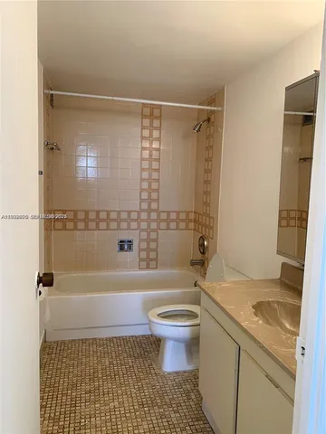 $1,900 | 2500 Parkview Drive, Unit 1208, Hallandale Beach, FL 33009