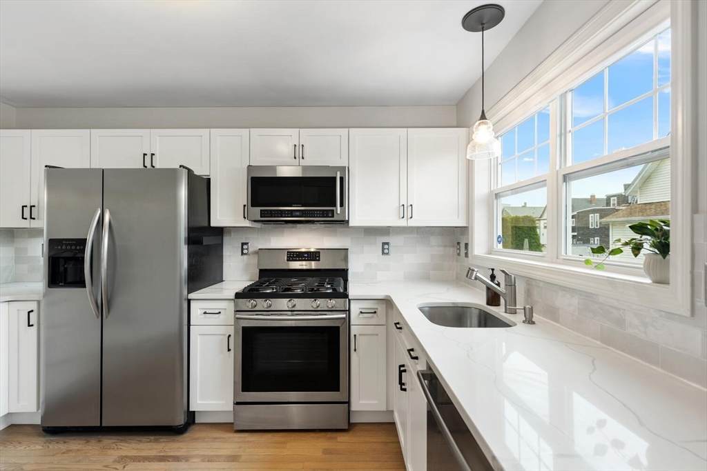 32 Pearl Street, Unit 32 Everett, MA 02149 - Photo 4 of 39 Gallery Image 4