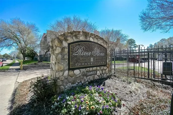a view of outdoor space with sign board