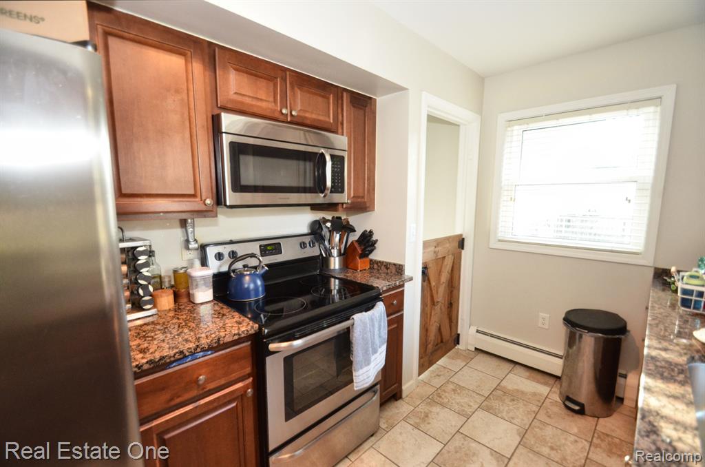 3300 Devondale Road Rochester Hills, MI 48309 - Photo 13 of 23