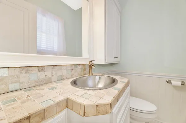 $350,000 | 304 North Anthony Avenue, Anthony, KS 67003