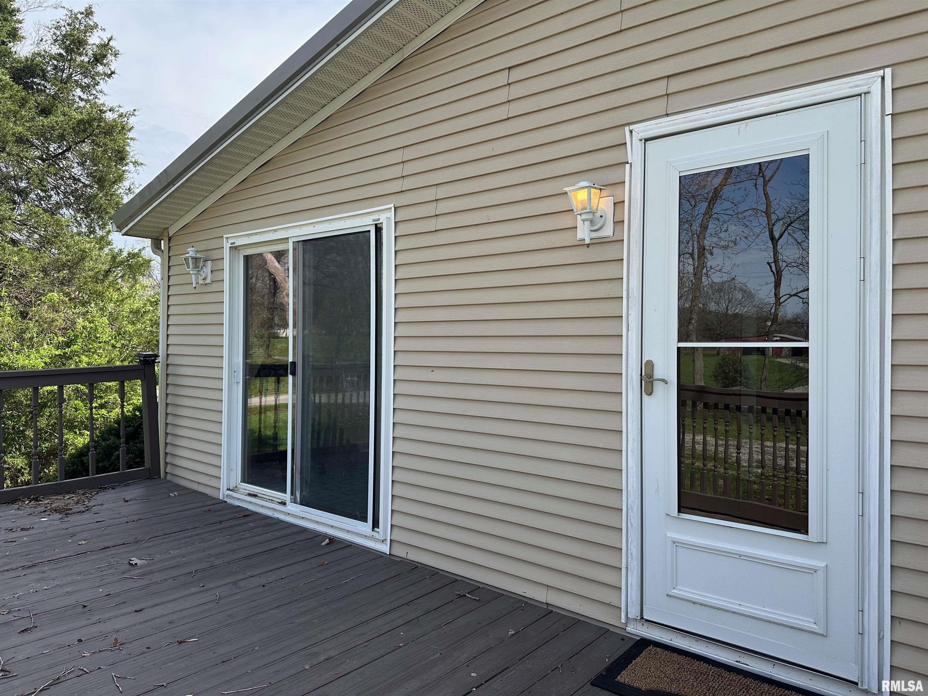 15079 East Gibson Road Mount Vernon, IL 62864 - Photo 3 of 43