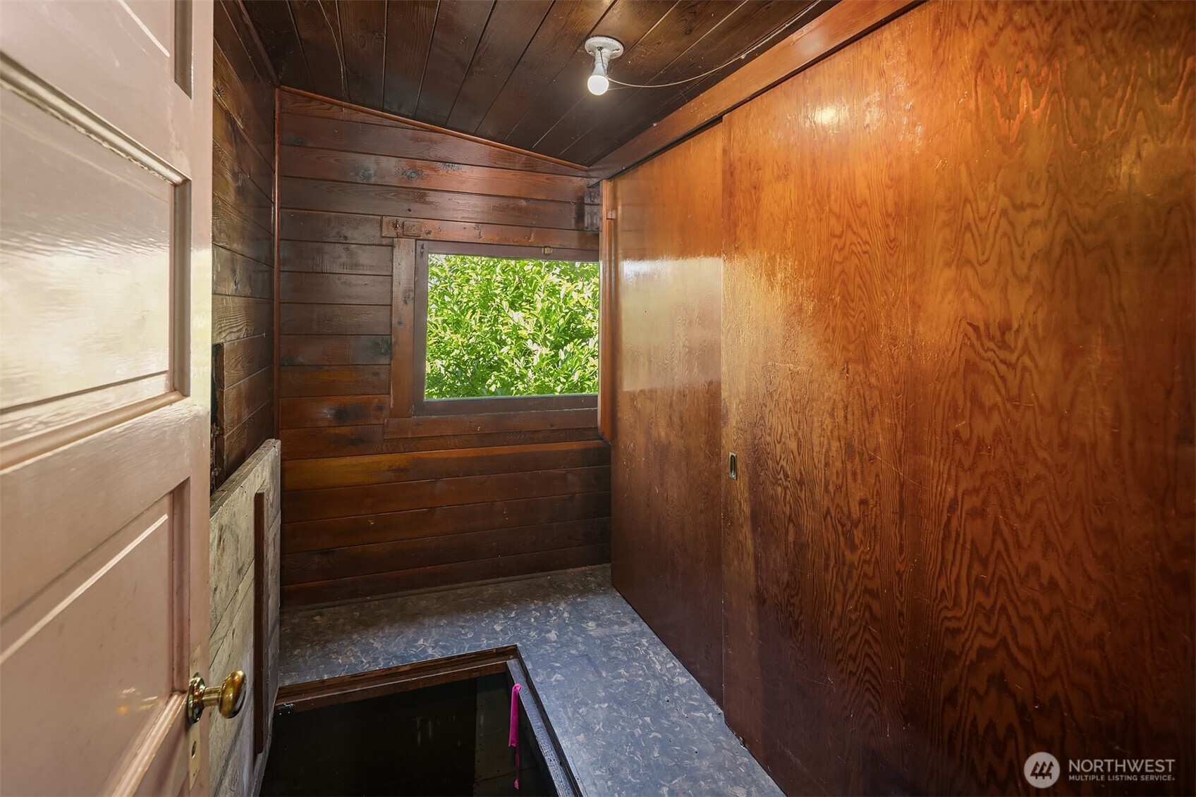 5202 35th Avenue Southwest Seattle, WA 98126 - Photo 25 of 32 a bathroom with a toilet and a shower