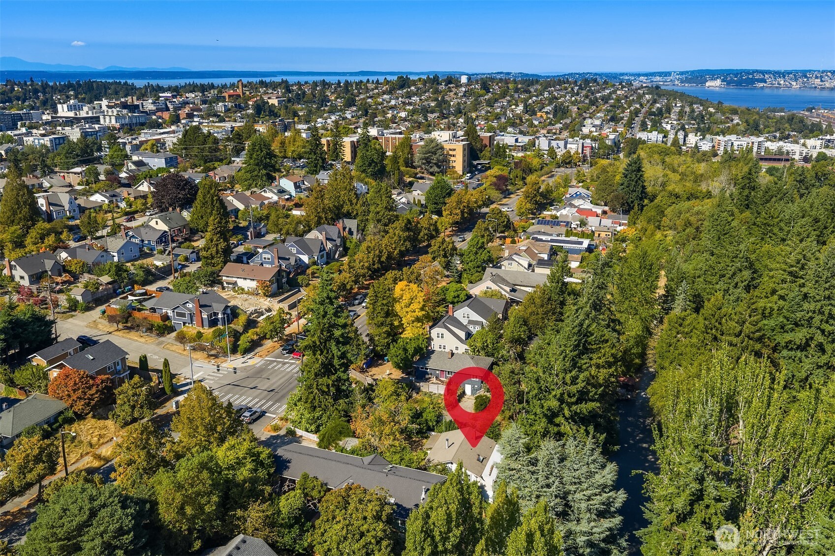 5202 35th Avenue Southwest Seattle, WA 98126 - Photo 7 of 32 a view of a city