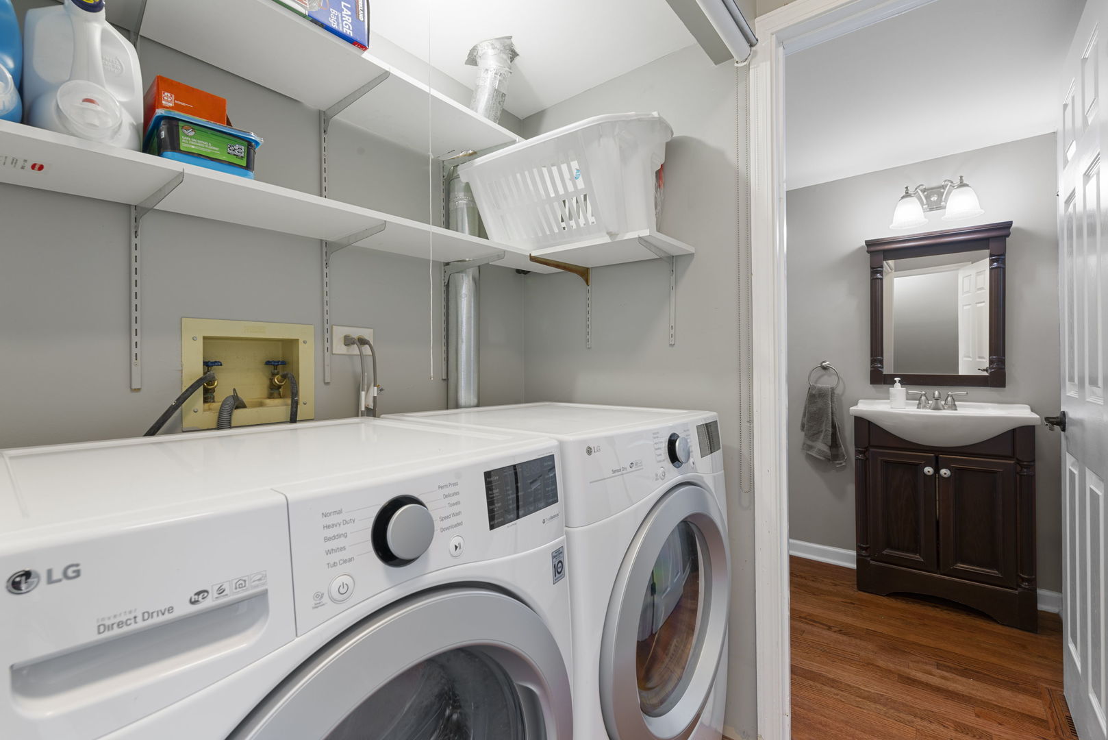 4599 Mumford Drive Hoffman Estates, IL 60192 - Photo 15 of 25 a utility room with dryer and washer