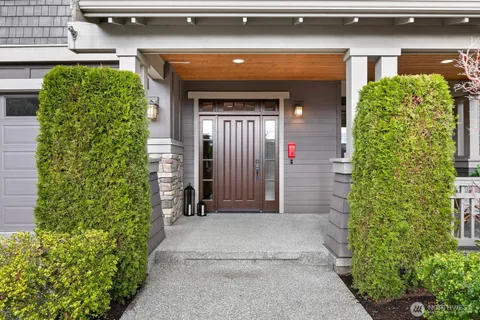 $2,400,000 | 9026 Northeast 127th Place, Kirkland, WA 98034