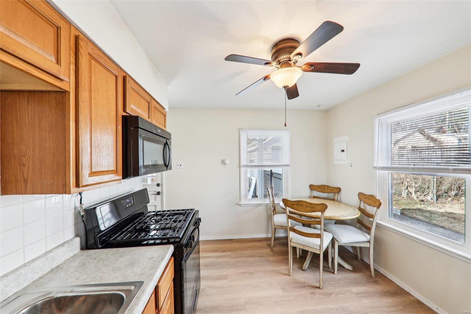 3829 Fee Fee Road Bridgeton, MO 63044 - Photo 12 of 26 Gallery Image 12