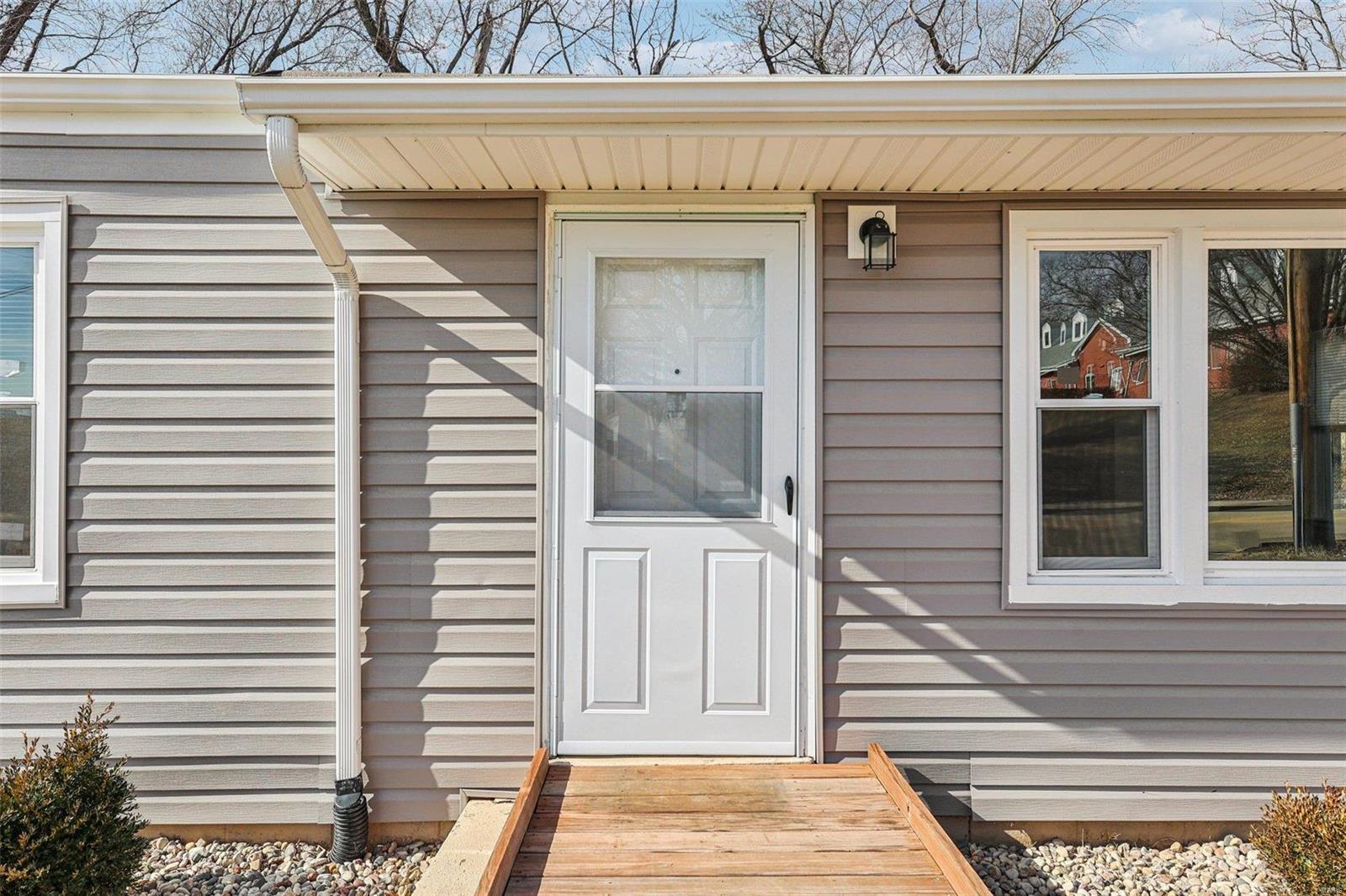 3829 Fee Fee Road Bridgeton, MO 63044 - Photo 4 of 26 Gallery Image 4