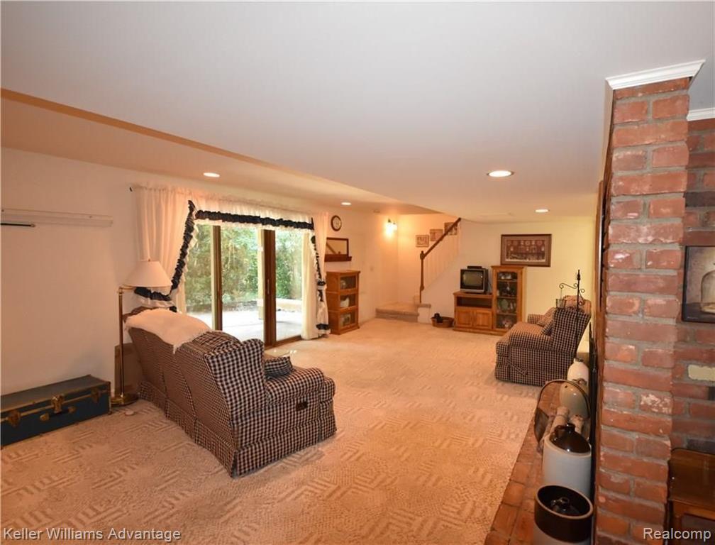 29999 Barwell Road Farmington Hills, MI 48334 - Photo 33 of 43
