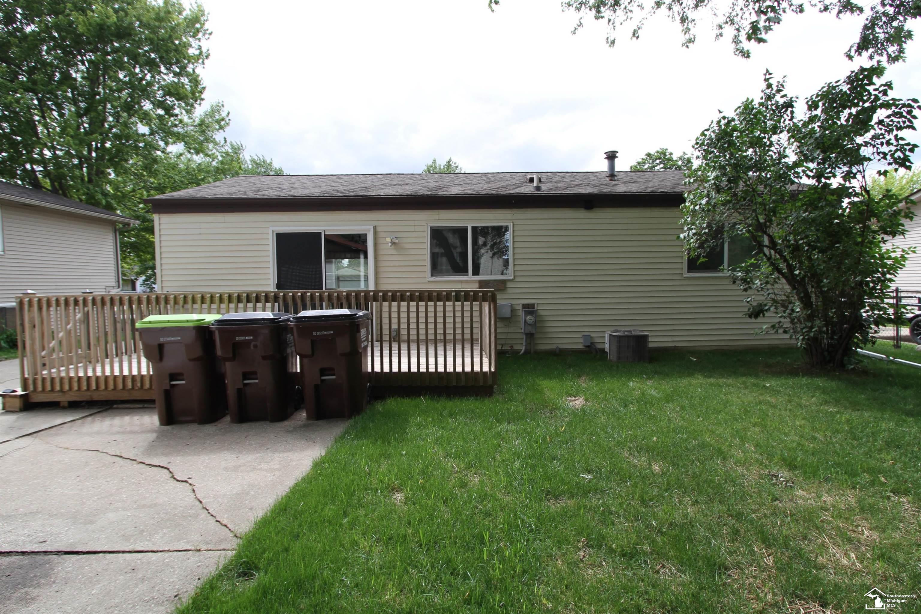 626 John Rolfe Drive Monroe, MI 48162 - Photo 30 of 31